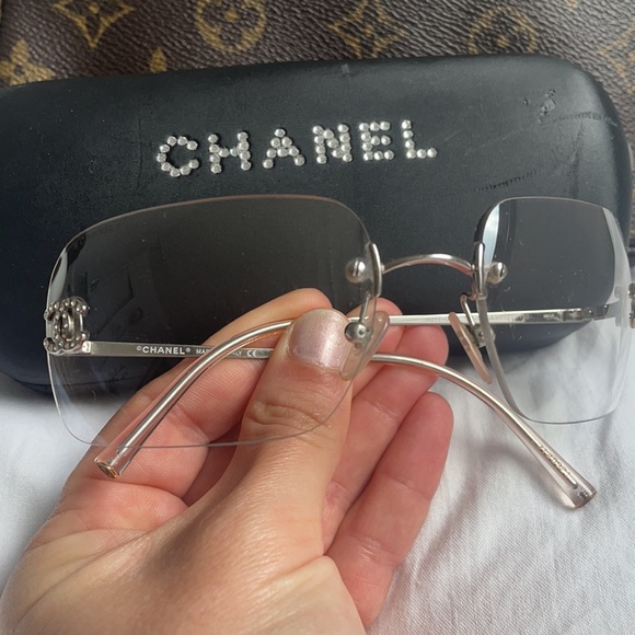 CHANEL Accessories - Vintage Chanel sunglasses. Crystal cc’s.
